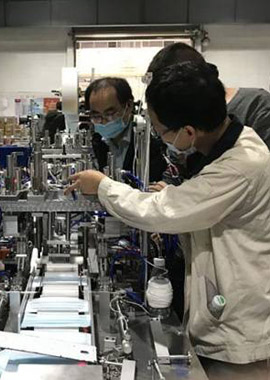 蹲守4天只為1臺(tái)口罩機(jī)！這家南海牛企引全國(guó)客戶(hù)來(lái)?yè)屬?gòu)